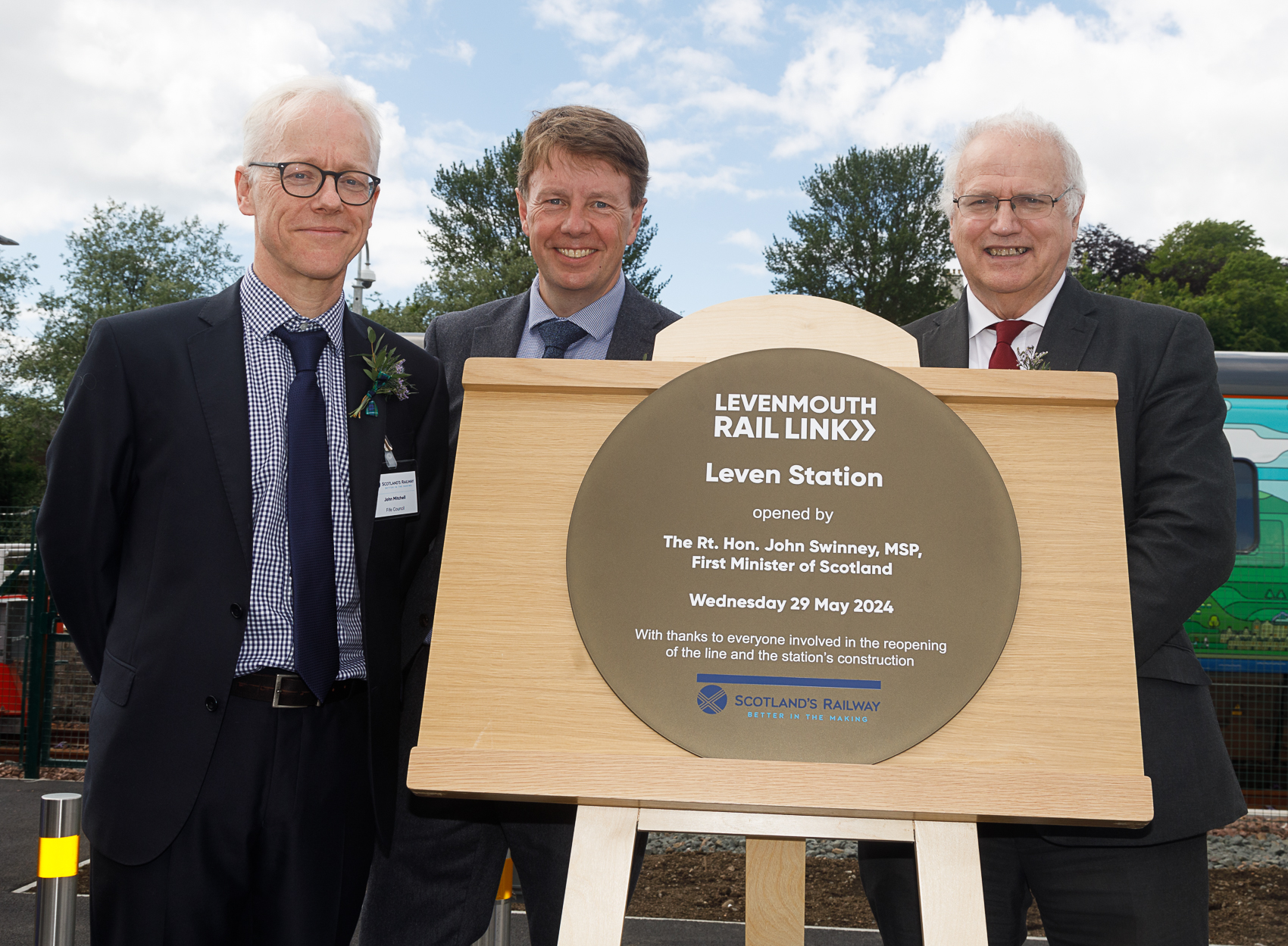 Cllr Ross is pictured below (right) alongside John Mitchell, head of roads and transportation, and Ken Gourlay, Fife Council chief executive