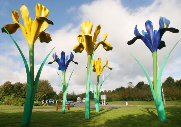 Image of large iris sculptures on Leslie Roundabout