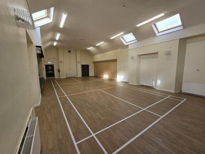 Main hall Saline showing badminton court