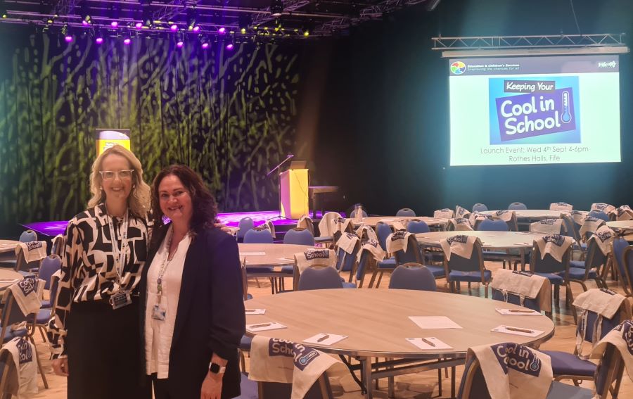 Louise and Lynne, the hosts, in Rothes Halls